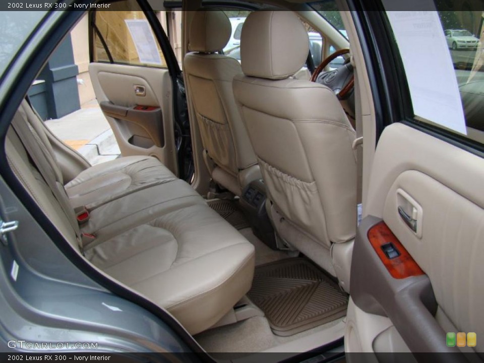 Ivory Interior Photo for the 2002 Lexus RX 300 #43322436