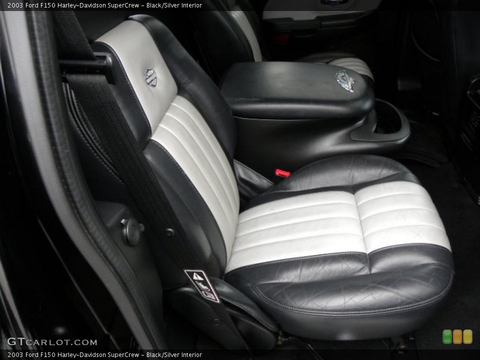 Black/Silver Interior Photo for the 2003 Ford F150 Harley-Davidson SuperCrew #43330555