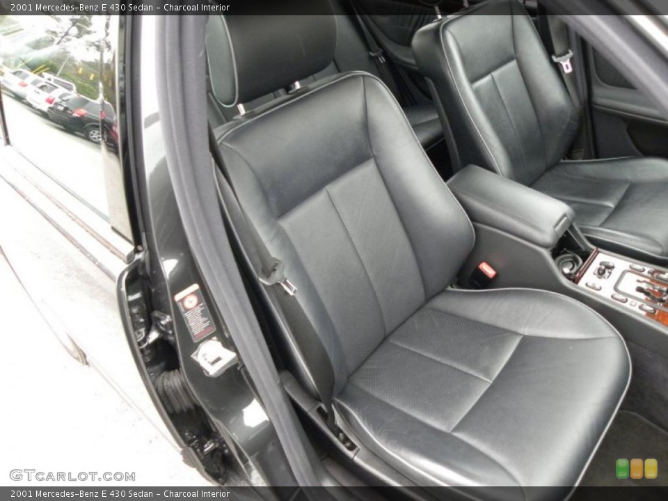 Charcoal Interior Photo for the 2001 Mercedes-Benz E 430 Sedan #43331399