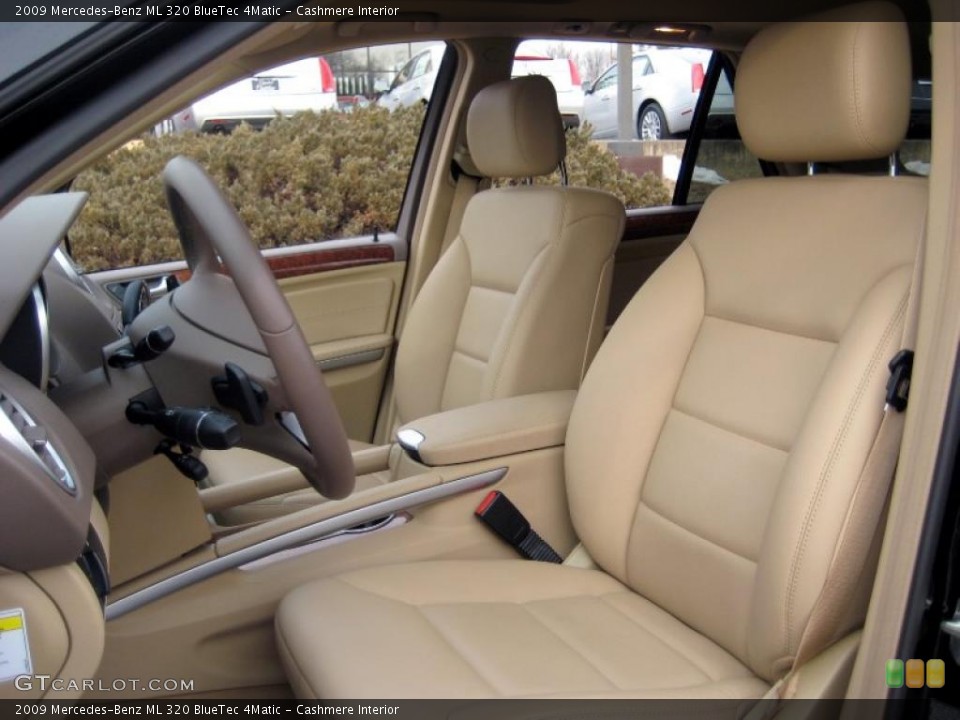 Cashmere Interior Photo for the 2009 Mercedes-Benz ML 320 BlueTec 4Matic #43344399