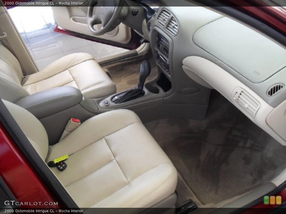 Mocha Interior Photo for the 2000 Oldsmobile Intrigue GL #43346639