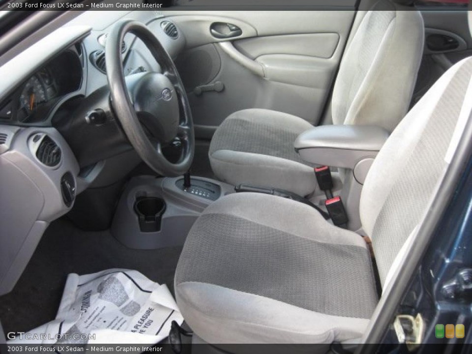 Medium Graphite Interior Photo for the 2003 Ford Focus LX Sedan #43355479