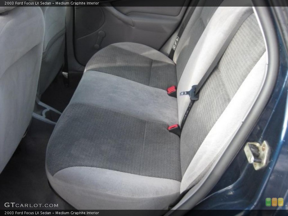 Medium Graphite Interior Photo for the 2003 Ford Focus LX Sedan #43355495