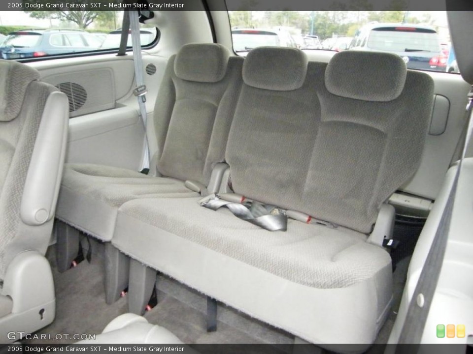 Medium Slate Gray Interior Photo for the 2005 Dodge Grand Caravan SXT #43356171