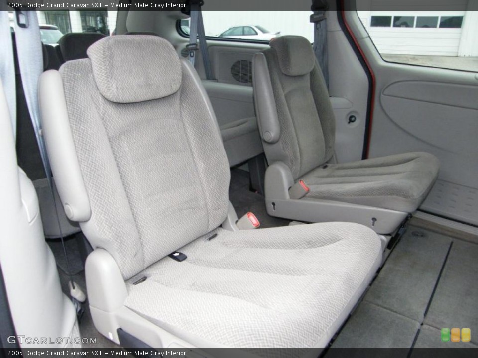 Medium Slate Gray Interior Photo for the 2005 Dodge Grand Caravan SXT #43356223