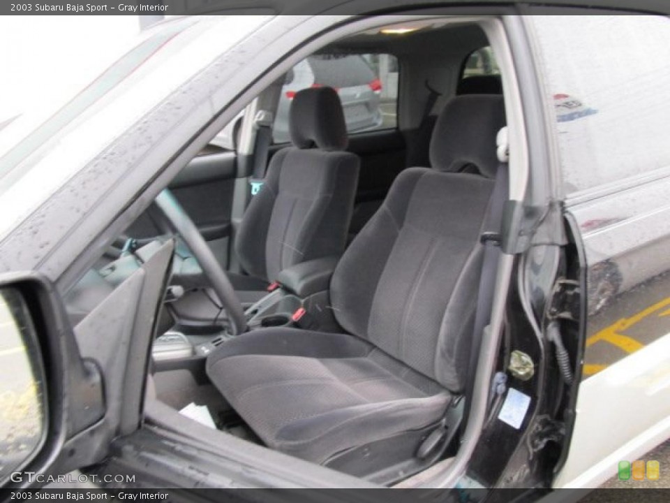 Gray Interior Photo for the 2003 Subaru Baja Sport #43359103