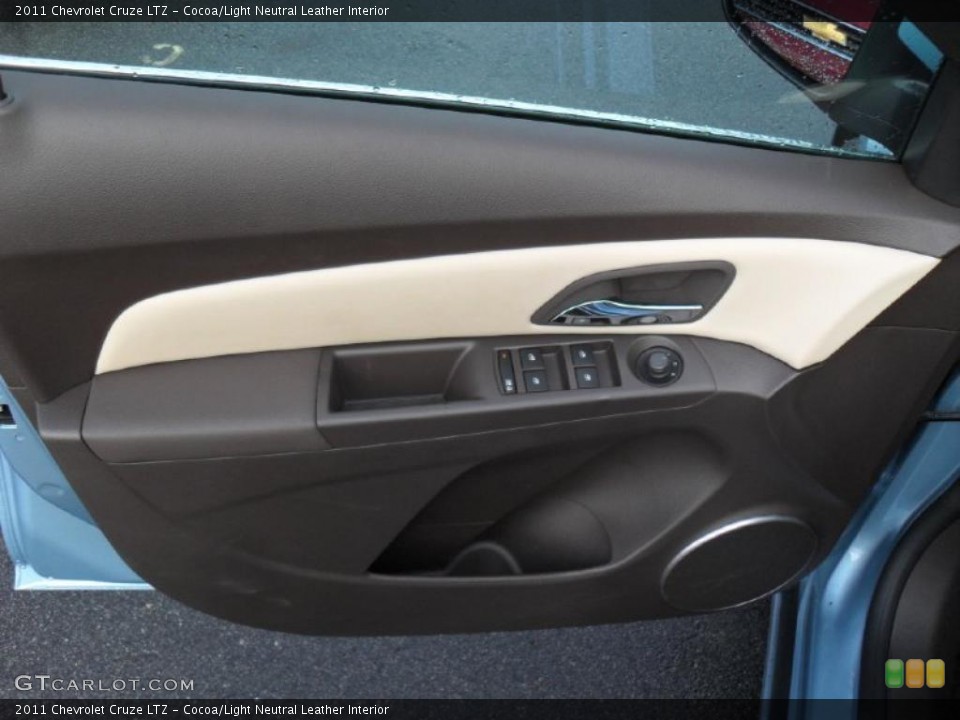 Cocoa/Light Neutral Leather Interior Door Panel for the 2011 Chevrolet Cruze LTZ #43361383