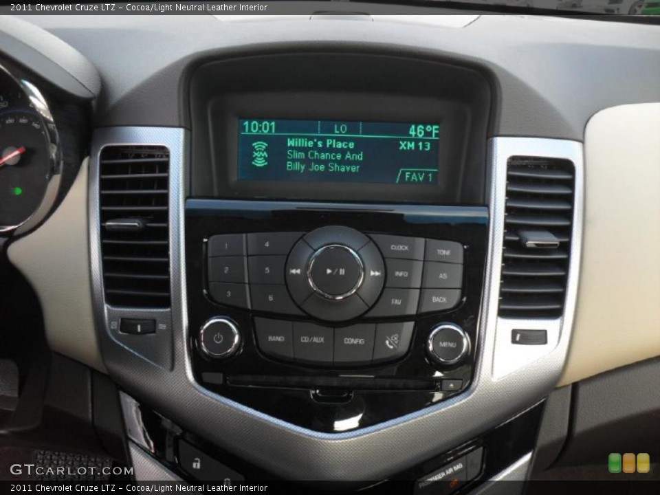 Cocoa/Light Neutral Leather Interior Controls for the 2011 Chevrolet Cruze LTZ #43361427