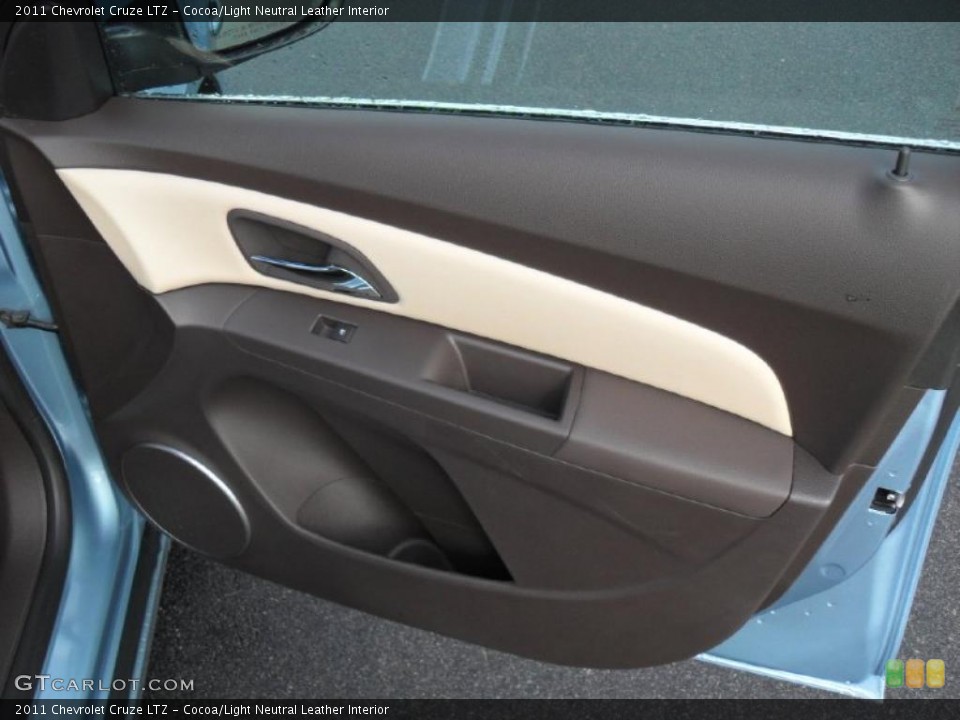 Cocoa/Light Neutral Leather Interior Door Panel for the 2011 Chevrolet Cruze LTZ #43361615
