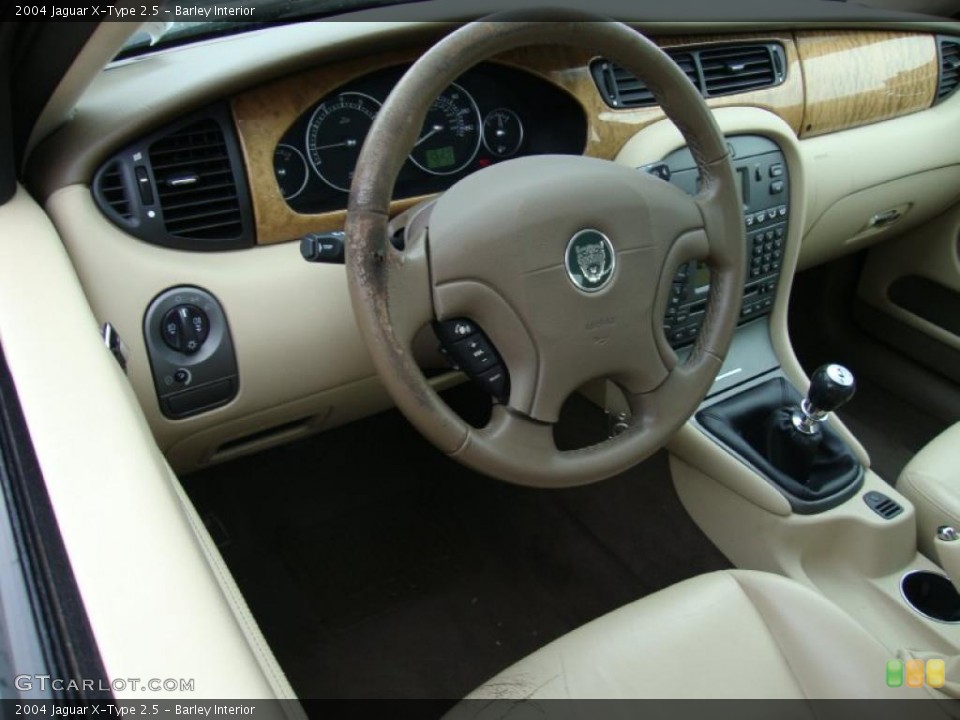 Barley Interior Photo for the 2004 Jaguar X-Type 2.5 #43367873