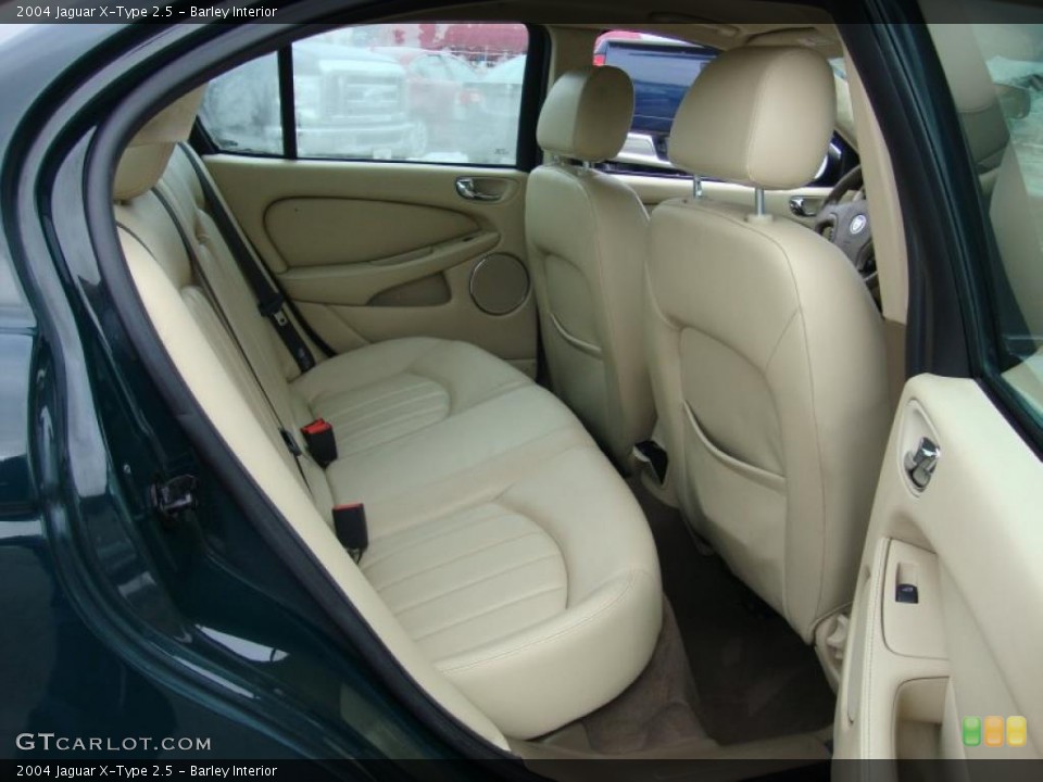 Barley Interior Photo for the 2004 Jaguar X-Type 2.5 #43368054