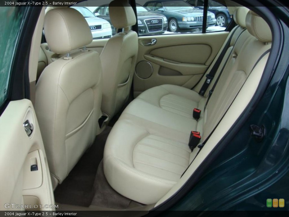 Barley Interior Photo for the 2004 Jaguar X-Type 2.5 #43368083