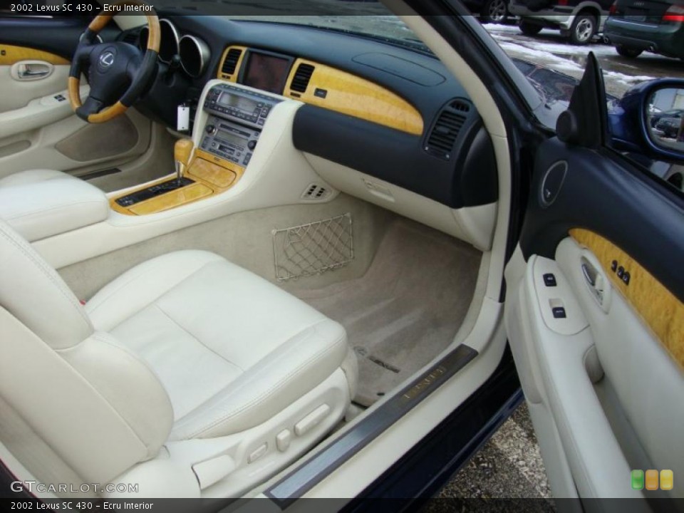 Ecru Interior Photo for the 2002 Lexus SC 430 #43368840