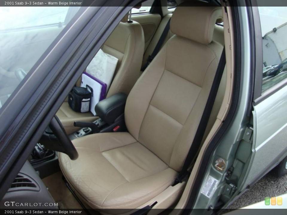 Warm Beige Interior Photo for the 2001 Saab 9-3 Sedan #43369660