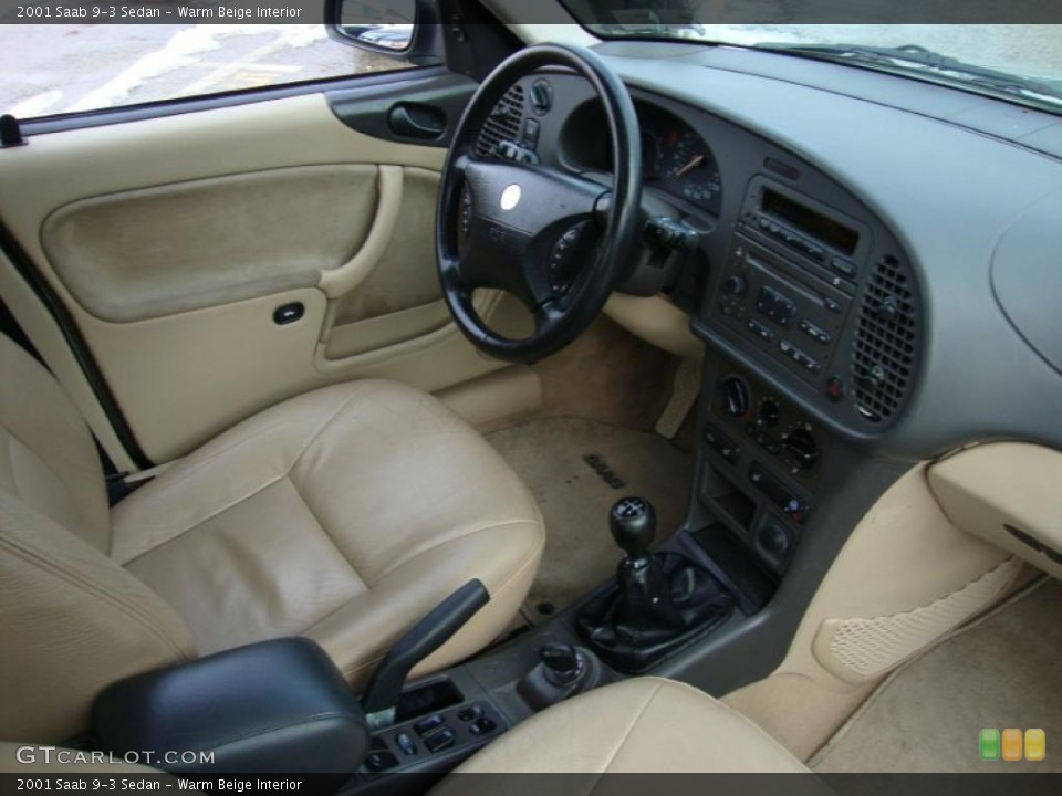 Warm Beige Interior Photo for the 2001 Saab 9-3 Sedan #43369684