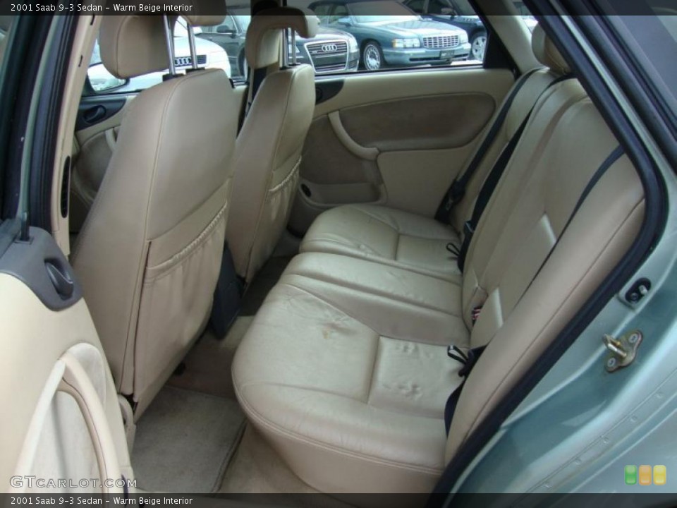 Warm Beige Interior Photo for the 2001 Saab 9-3 Sedan #43369768