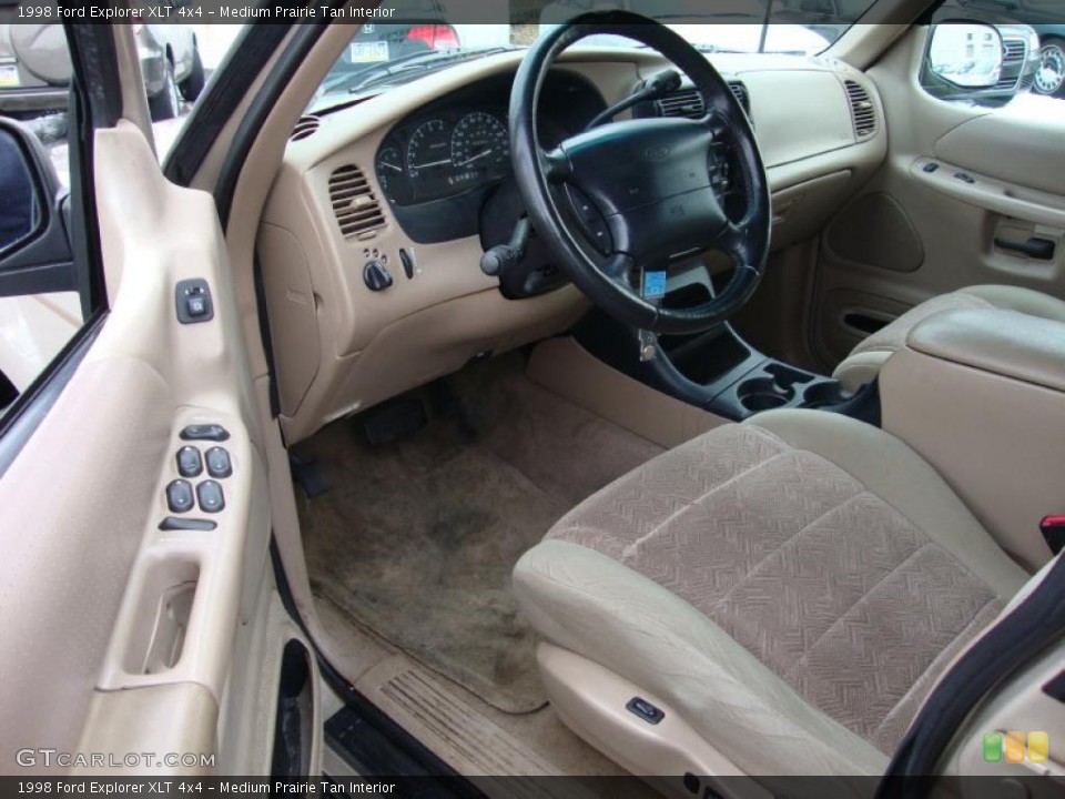 Medium Prairie Tan Interior Photo for the 1998 Ford Explorer XLT 4x4 #43370400