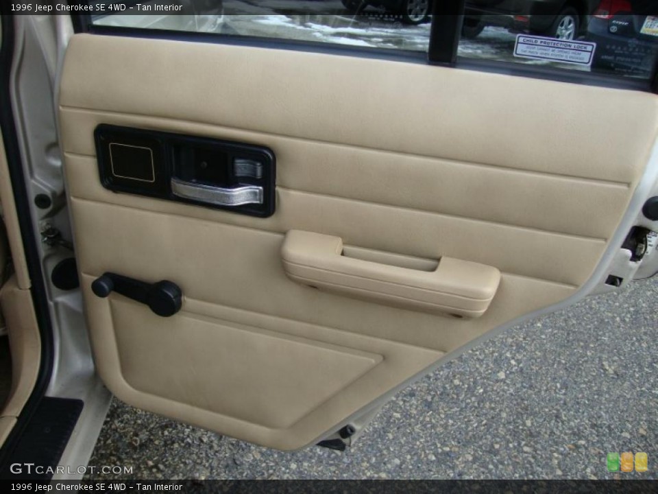 Tan Interior Door Panel for the 1996 Jeep Cherokee SE 4WD #43371144
