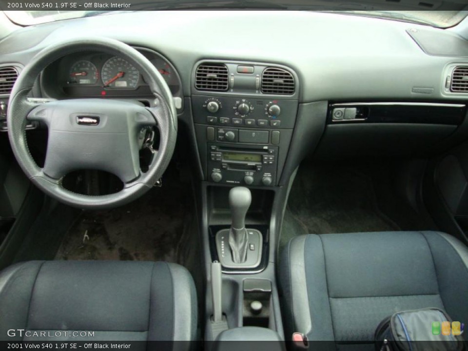 Off Black Interior Dashboard for the 2001 Volvo S40 1.9T SE #43372093
