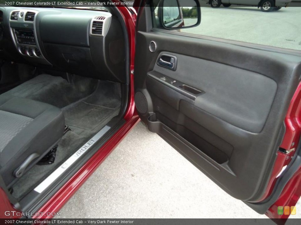 Very Dark Pewter Interior Door Panel for the 2007 Chevrolet Colorado LT Extended Cab #43373028