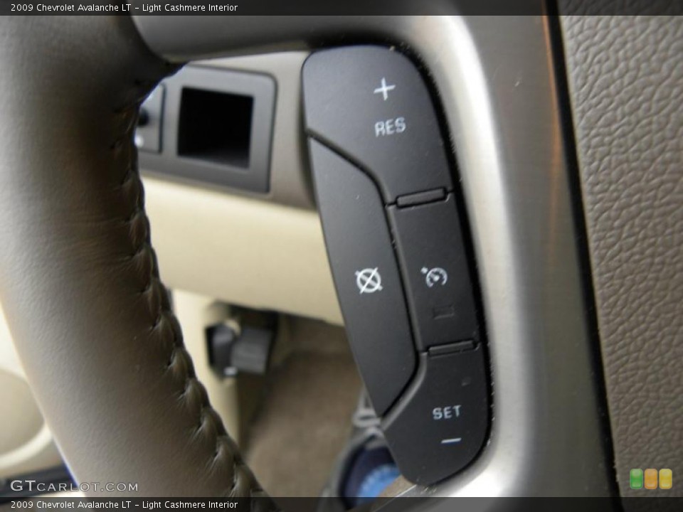 Light Cashmere Interior Controls for the 2009 Chevrolet Avalanche LT #43375264