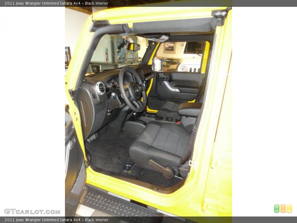 Black Interior Photo for the 2011 Jeep Wrangler Unlimited Sahara 4x4 #43388564