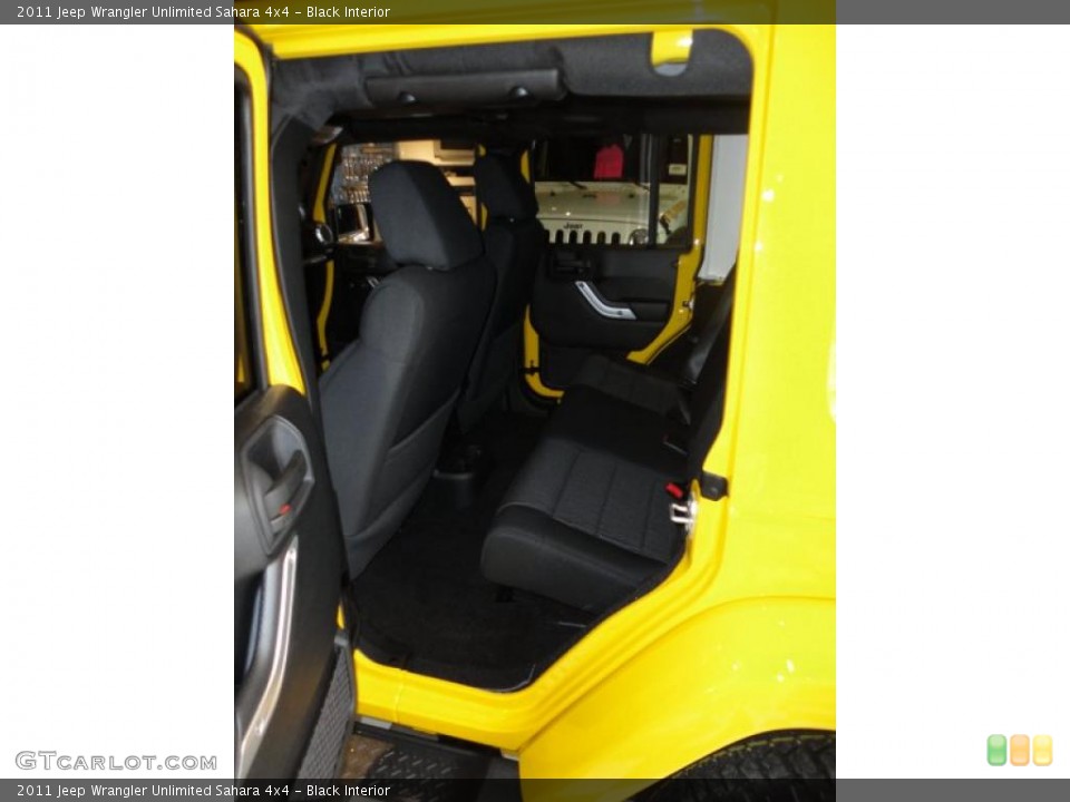 Black Interior Photo for the 2011 Jeep Wrangler Unlimited Sahara 4x4 #43388580