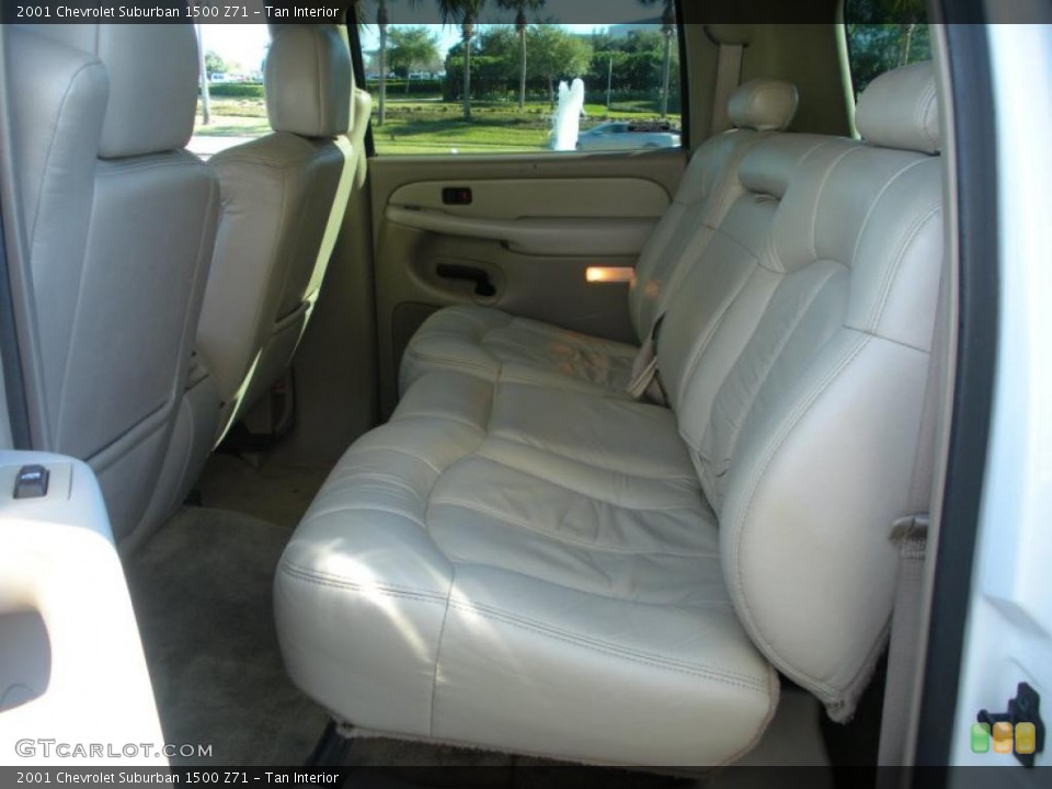 Tan Interior Photo for the 2001 Chevrolet Suburban 1500 Z71 #43389783