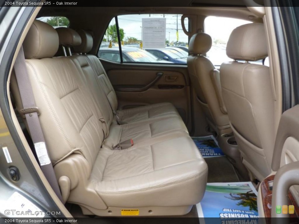 Oak Interior Photo for the 2004 Toyota Sequoia SR5 #43393032