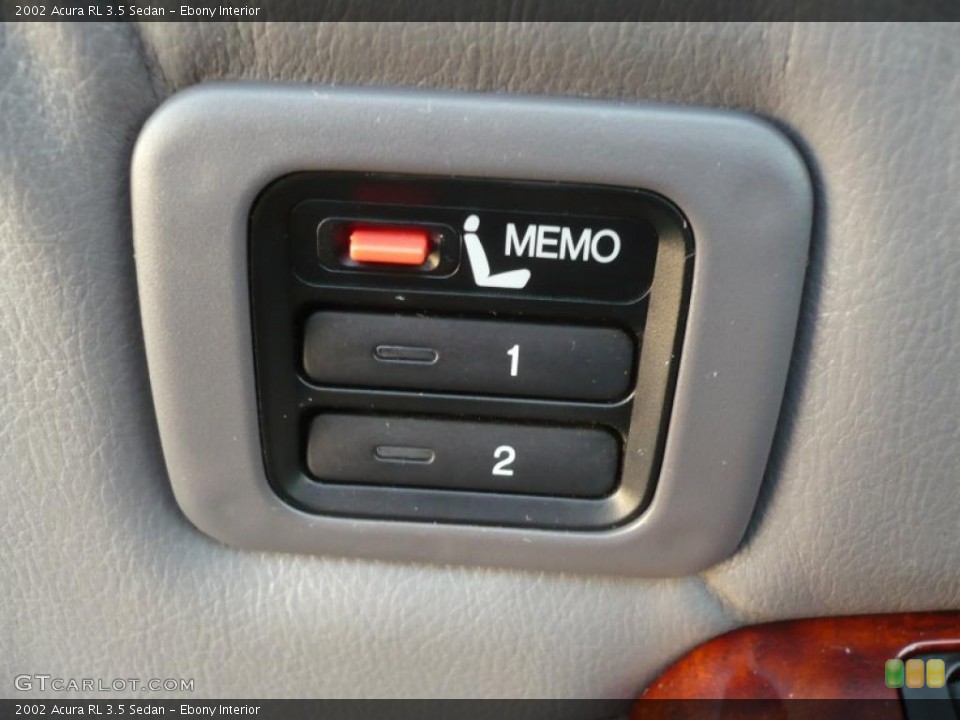 Ebony Interior Controls for the 2002 Acura RL 3.5 Sedan #43396804