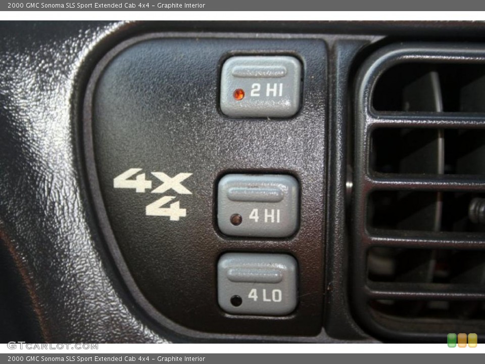 Graphite Interior Controls for the 2000 GMC Sonoma SLS Sport Extended Cab 4x4 #43411564