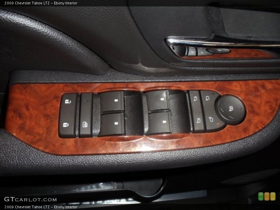 Ebony Interior Controls for the 2009 Chevrolet Tahoe LTZ #43420552