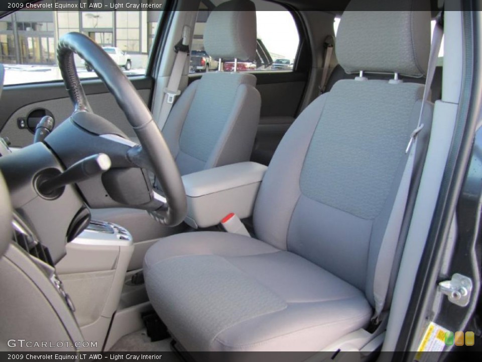 Light Gray Interior Photo for the 2009 Chevrolet Equinox LT AWD #43420776