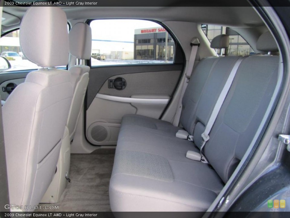 Light Gray Interior Photo for the 2009 Chevrolet Equinox LT AWD #43420792