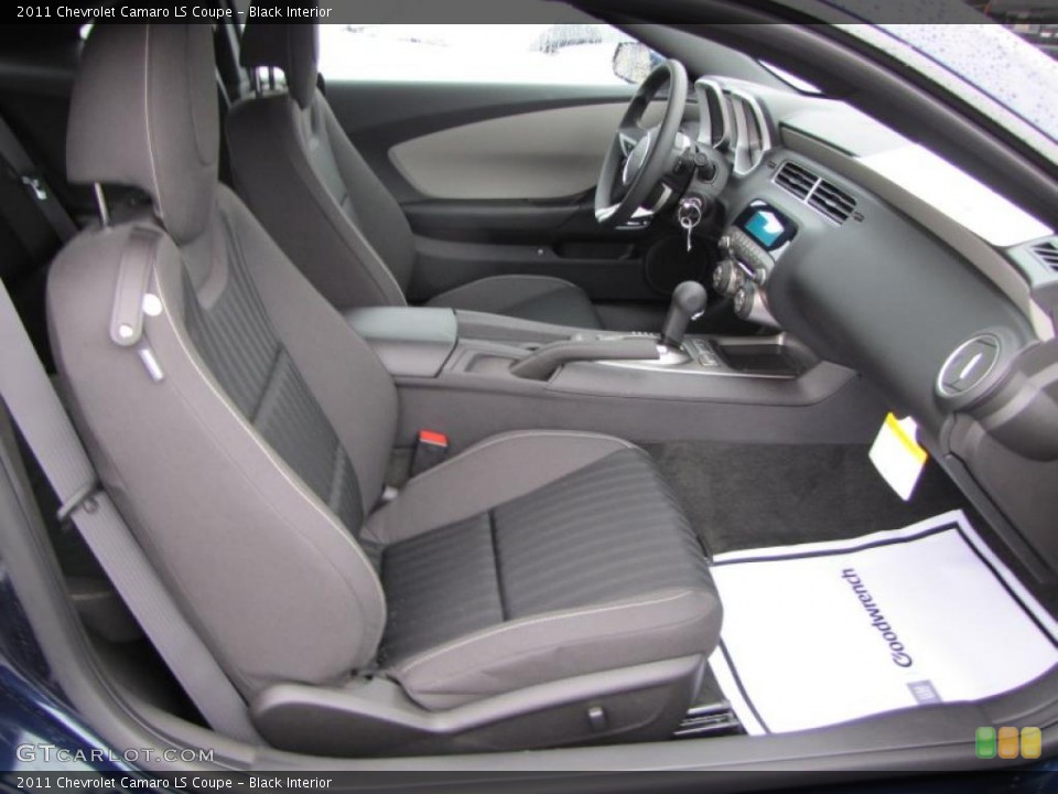 Black Interior Photo for the 2011 Chevrolet Camaro LS Coupe #43436339