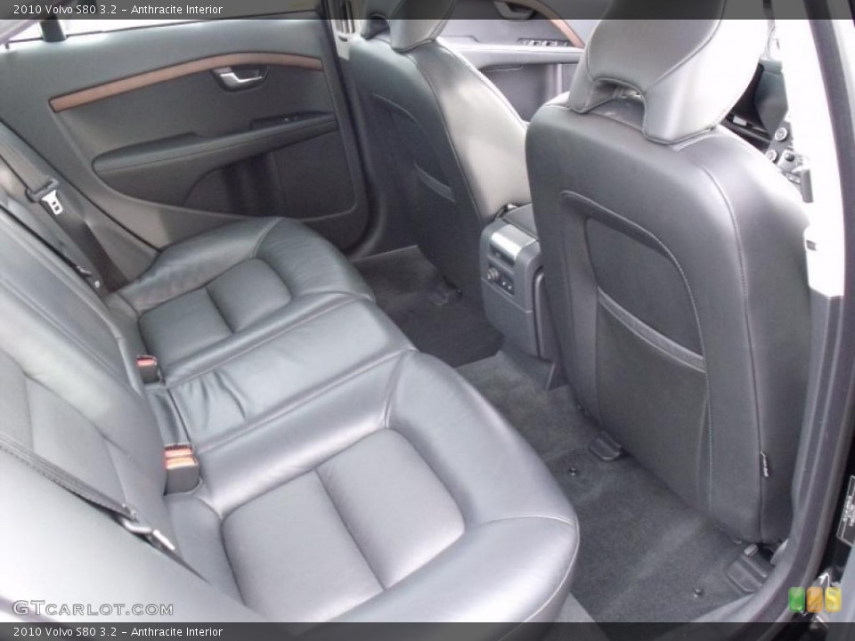 Anthracite Interior Photo for the 2010 Volvo S80 3.2 #43469026