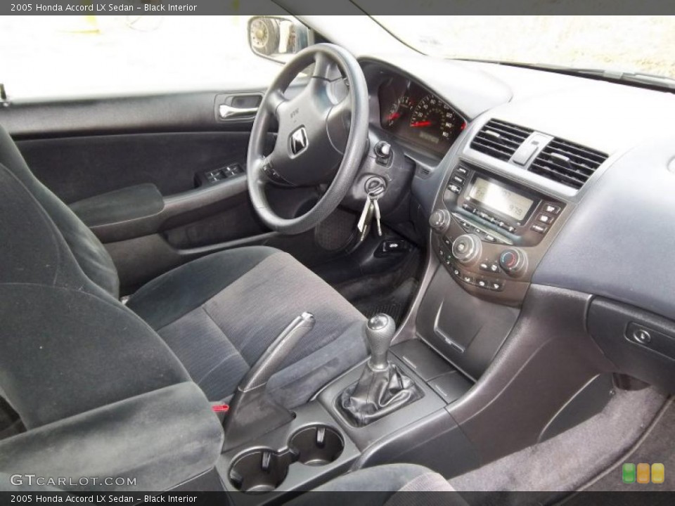 Black Interior Photo for the 2005 Honda Accord LX Sedan #43476058
