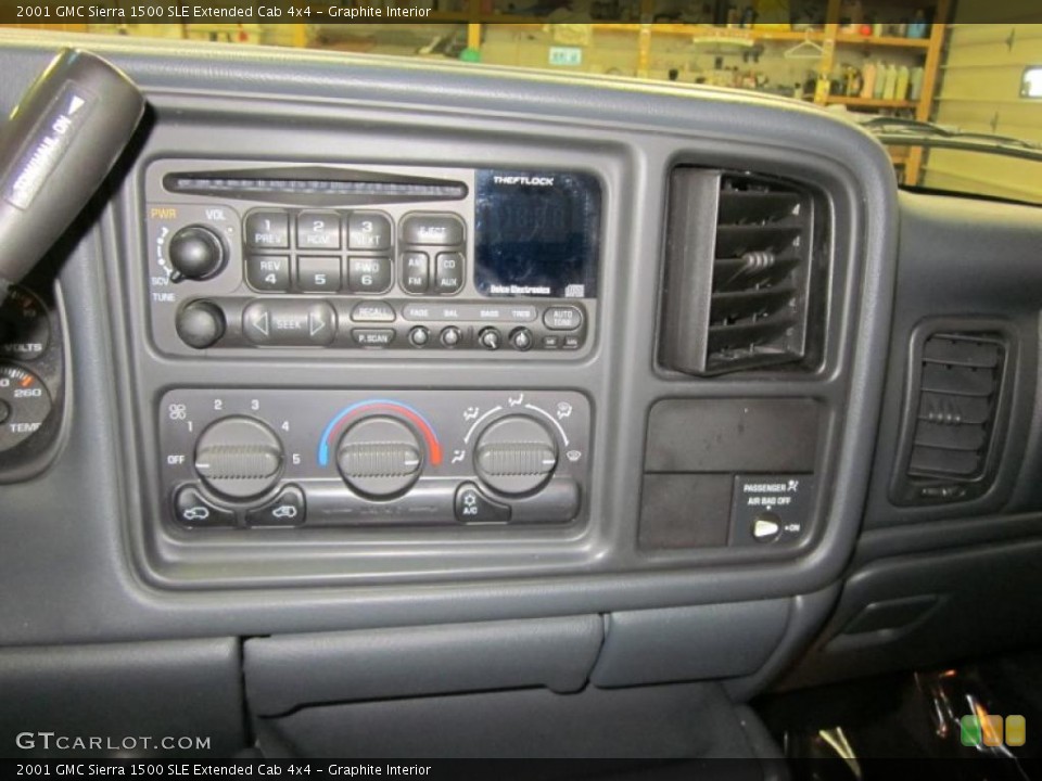 Graphite Interior Controls for the 2001 GMC Sierra 1500 SLE Extended Cab 4x4 #43478723