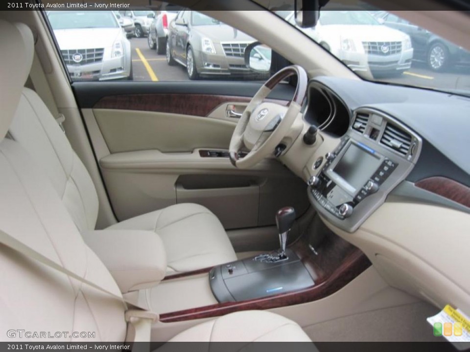 Ivory Interior Photo for the 2011 Toyota Avalon Limited #43482947