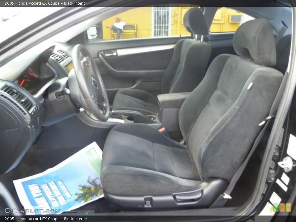 Black Interior Photo for the 2005 Honda Accord EX Coupe #43491680