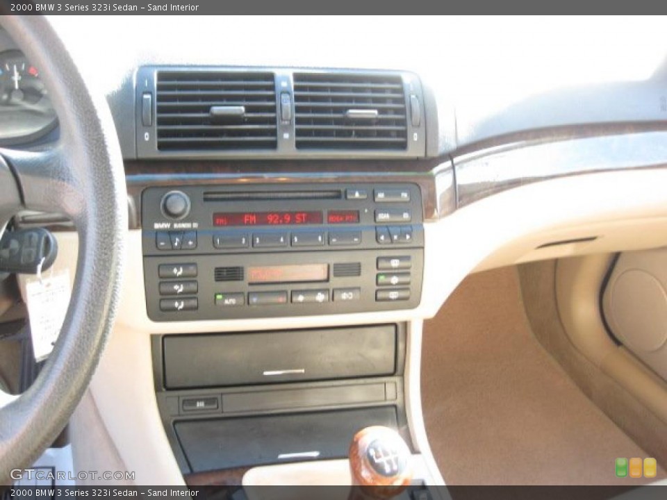 Sand Interior Controls for the 2000 BMW 3 Series 323i Sedan #43493709
