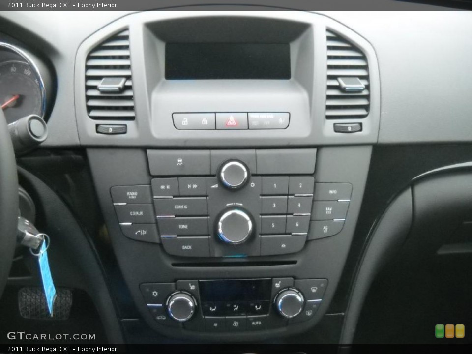 Ebony Interior Controls for the 2011 Buick Regal CXL #43505111