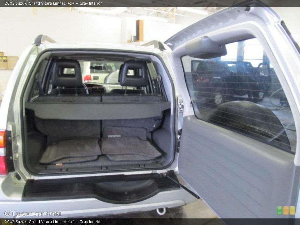 Gray Interior Trunk for the 2002 Suzuki Grand Vitara Limited 4x4 #43508000