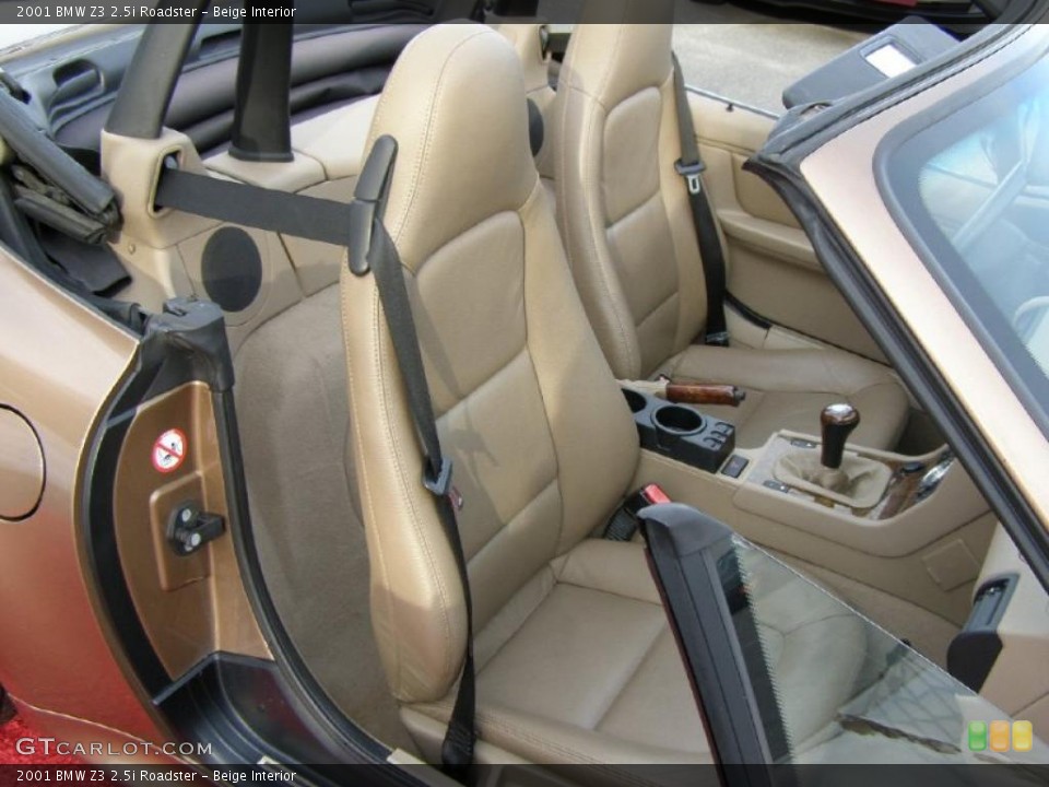 Beige Interior Photo for the 2001 BMW Z3 2.5i Roadster #43509732