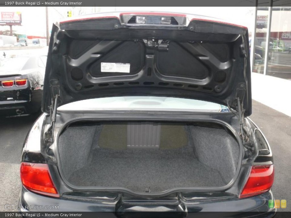 Medium Gray 1997 Buick Regal Interiors