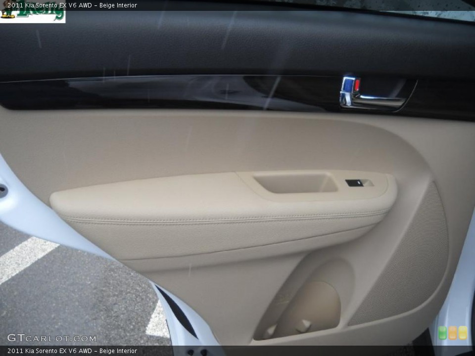 Beige Interior Door Panel for the 2011 Kia Sorento EX V6 AWD #43523867