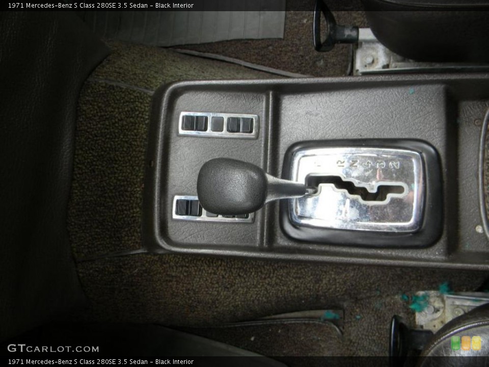 Black Interior Transmission for the 1971 Mercedes-Benz S Class 280SE 3.5 Sedan #43536558