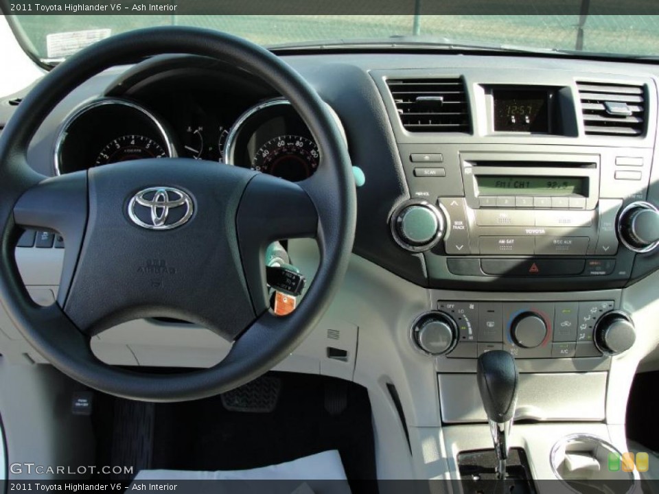 Ash Interior Dashboard for the 2011 Toyota Highlander V6 #43539371