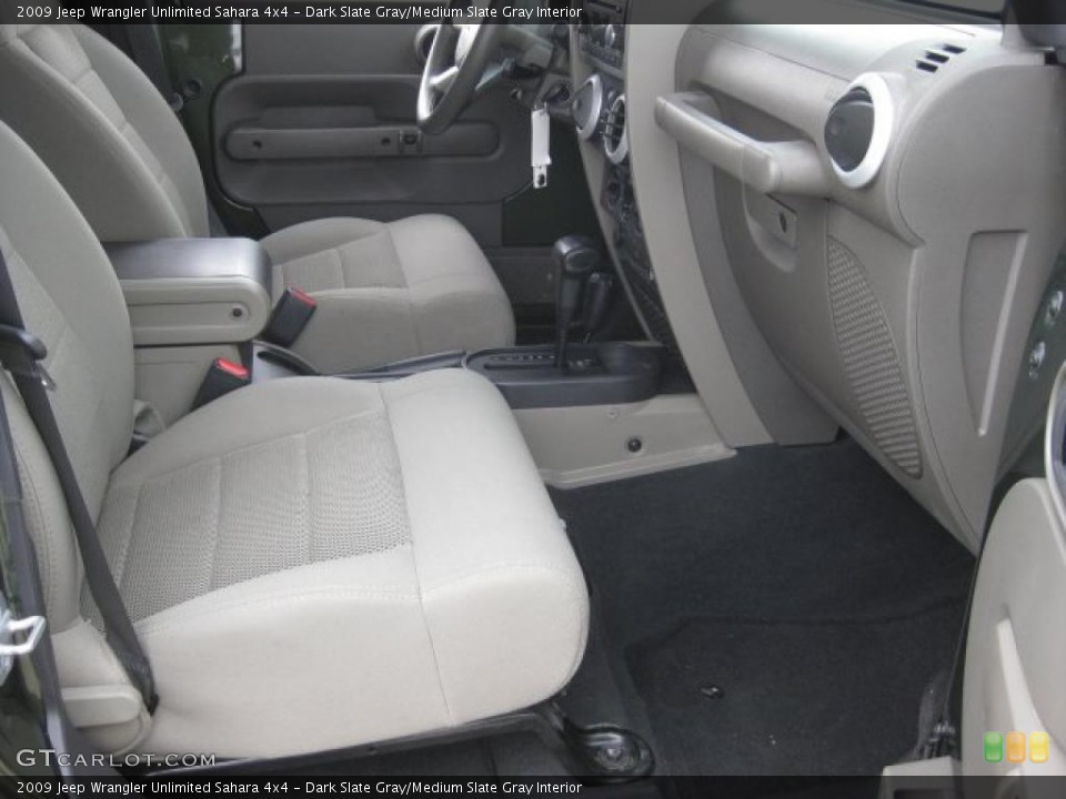 Dark Slate Gray/Medium Slate Gray Interior Photo for the 2009 Jeep Wrangler Unlimited Sahara 4x4 #43544344