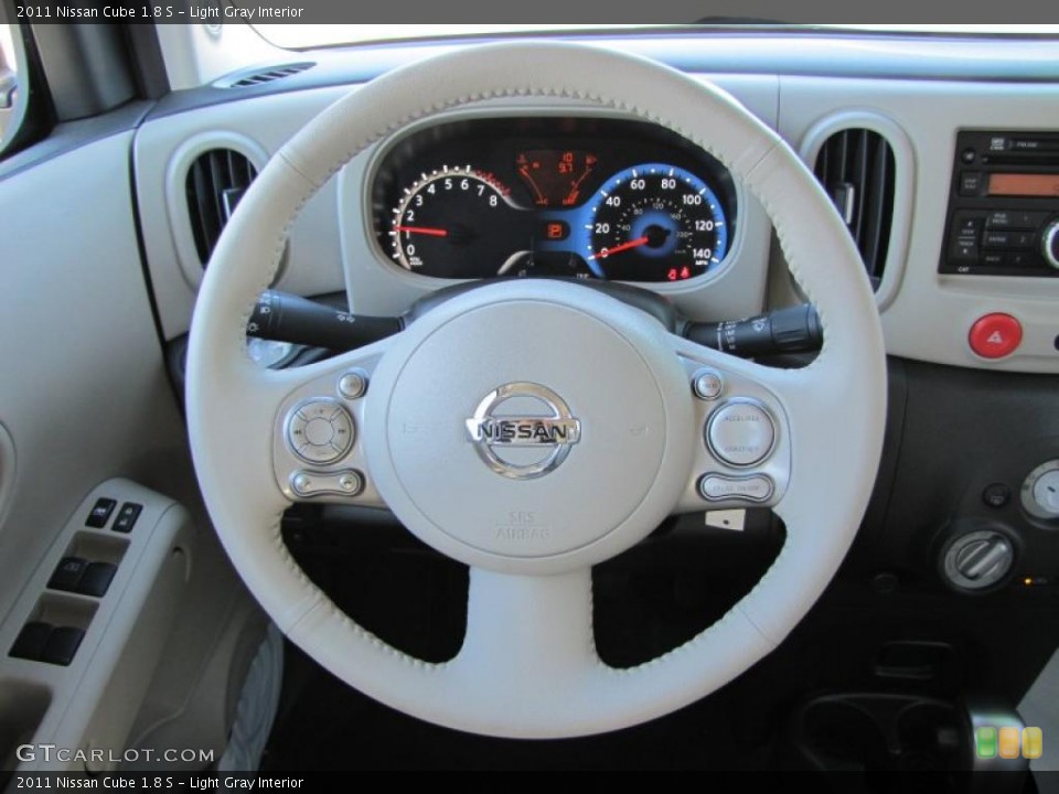 Light Gray Interior Steering Wheel for the 2011 Nissan Cube 1.8 S #43563574